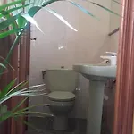 Casa Turistica Termas Aparcamiento Y Desayuno Incluido Dom wakacyjny Mérida