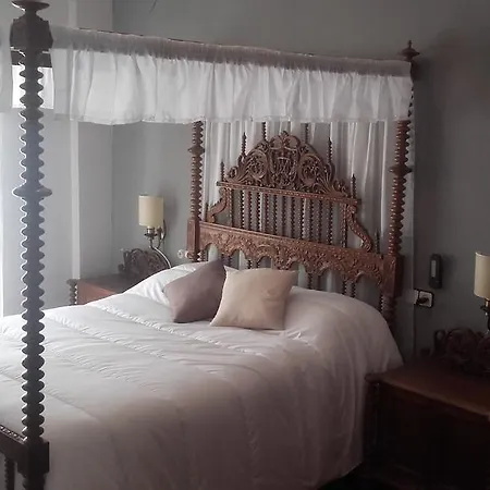 Casa Turistica Termas Aparcamiento Y Desayuno Incluido Mérida