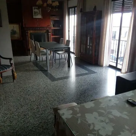 Сasa de vacaciones Casa Turistica Termas Aparcamiento Y Desayuno Incluido