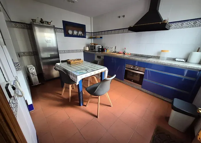 Casa Turistica Termas Aparcamiento Y Desayuno Incluido Мерида